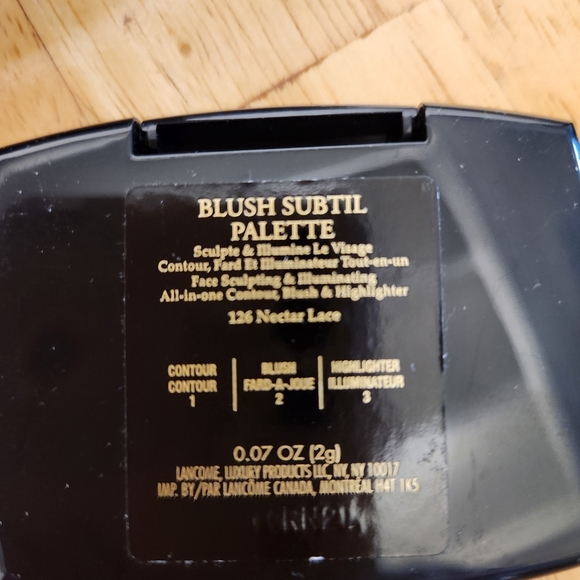 Lancome Bag And Makeup - Picture 10 of 11